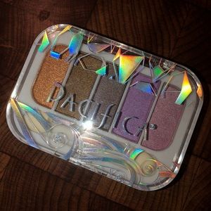 Eyeshadow pallet